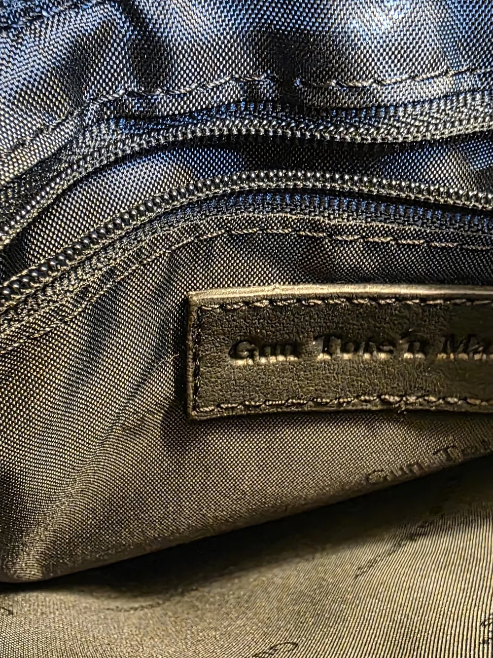 Gun Tote'n Mama Black Crossbody Shoulder Bag - Classic Everyday Carry